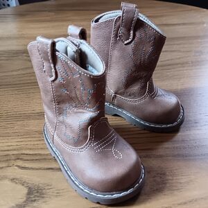 EUC baby boots